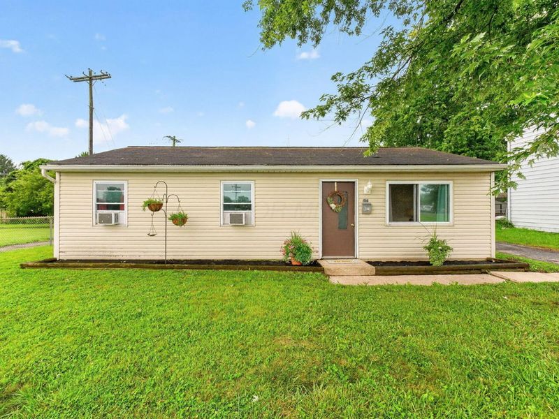 5471 Sedalia Drive , Columbus, OH 43232 Photo 2