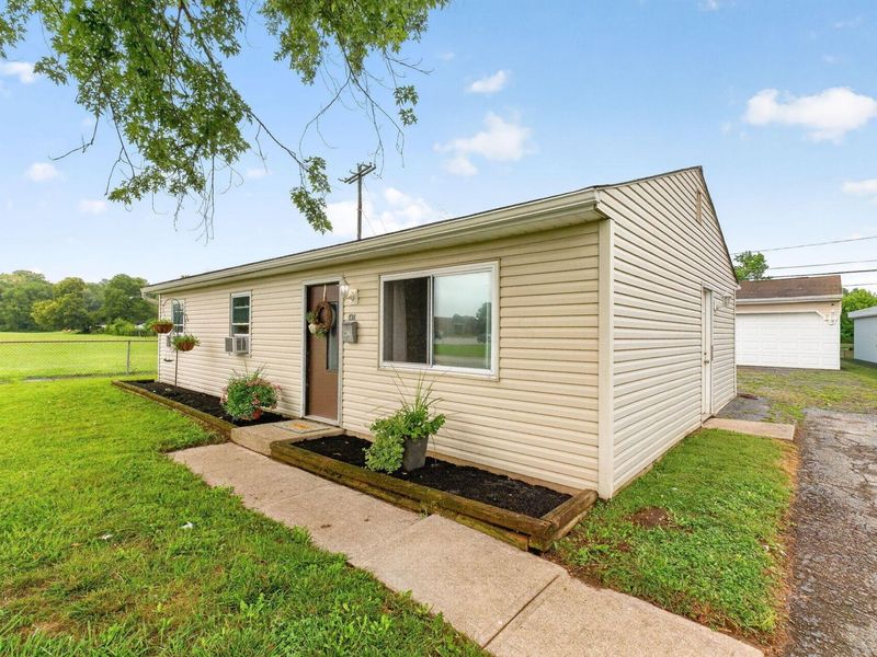 5471 Sedalia Drive , Columbus, OH 43232 Photo 3