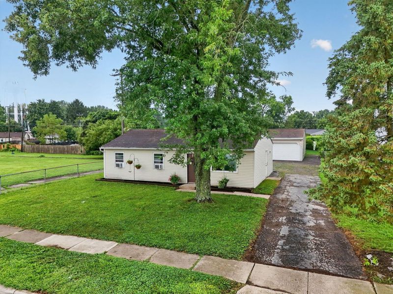 5471 Sedalia Drive , Columbus, OH 43232 Photo 4