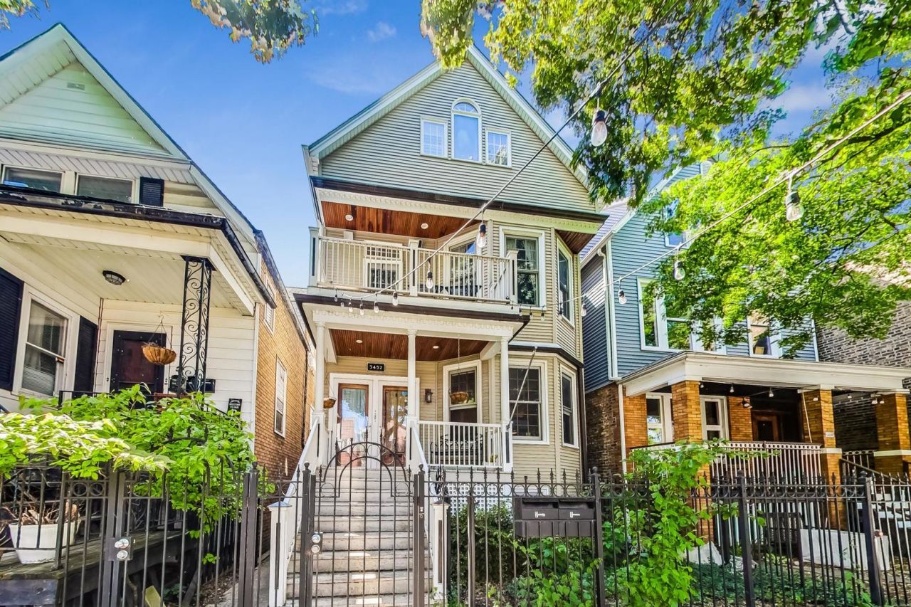 3452 N Leavitt Street, Unit 1, Chicago, IL 60618 Main Photo