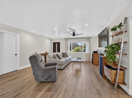 7351 Horseshoe Bar Rd, Loomis, CA 95650 Photo
