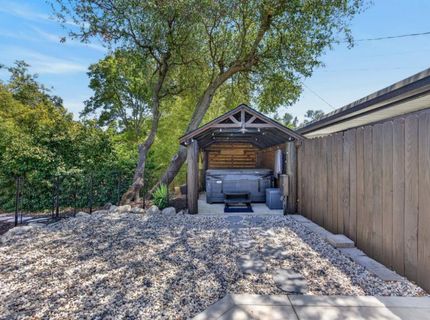 7351 Horseshoe Bar Rd, Loomis, CA 95650 Photo