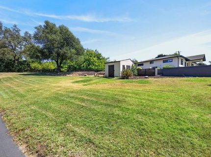 7351 Horseshoe Bar Rd, Loomis, CA 95650 Photo