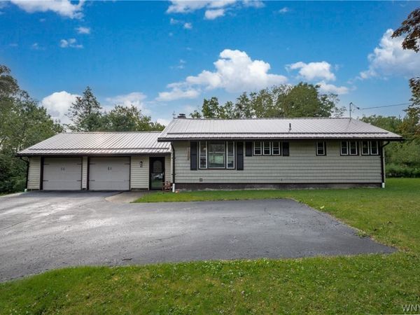 45 Mint Meadow Drive , East Aurora, NY 14052