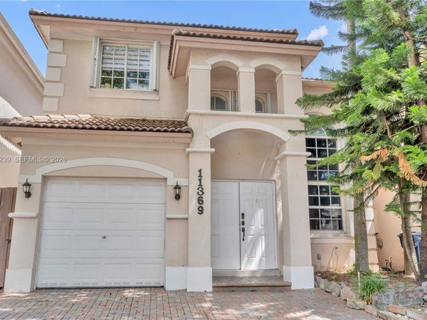 11369 NW 73rd Ter , Doral, FL 33178