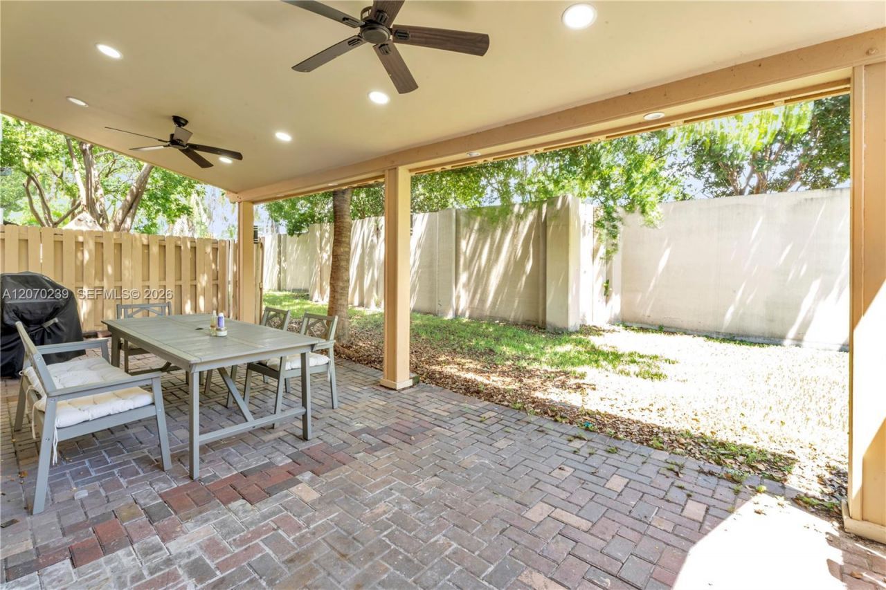 11369 NW 73rd Ter , Doral, FL 33178 Photo