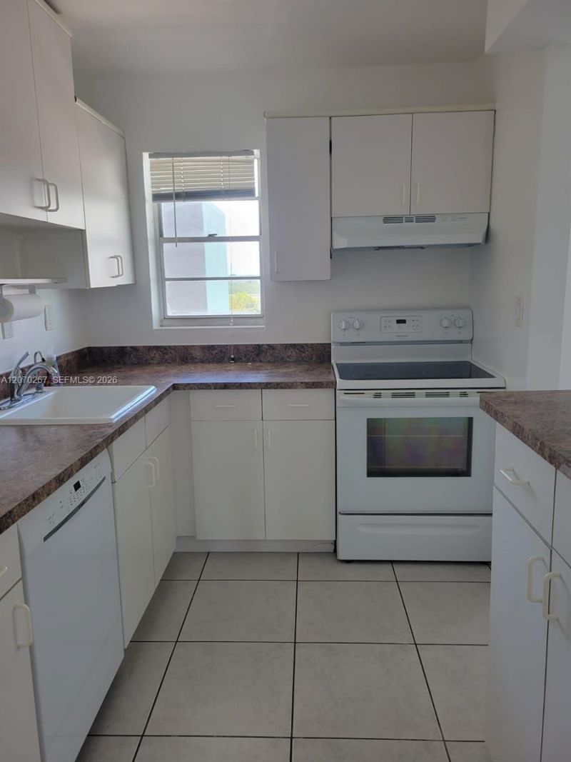 7620 Carlyle Ave , Unit 604, Miami Beach, FL 33141 Photo
