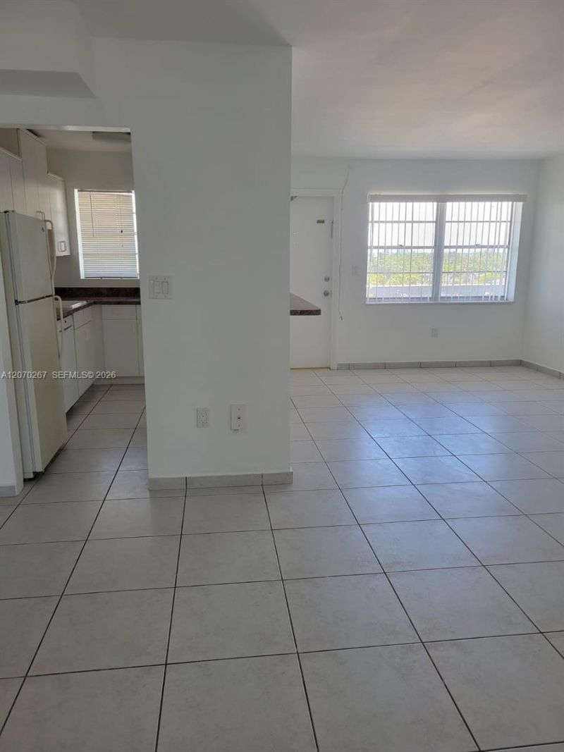 7620 Carlyle Ave , Unit 604, Miami Beach, FL 33141 Photo