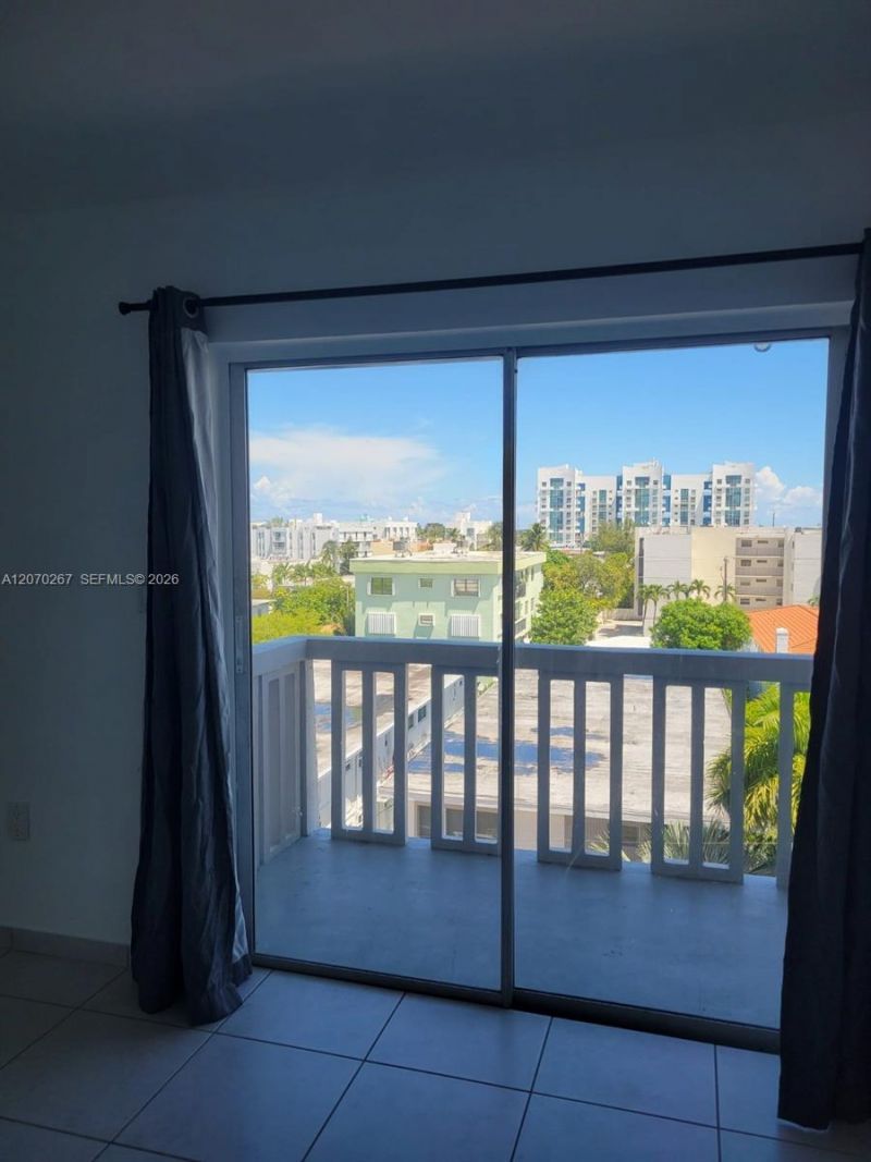 7620 Carlyle Ave , Unit 604, Miami Beach, FL 33141 Photo