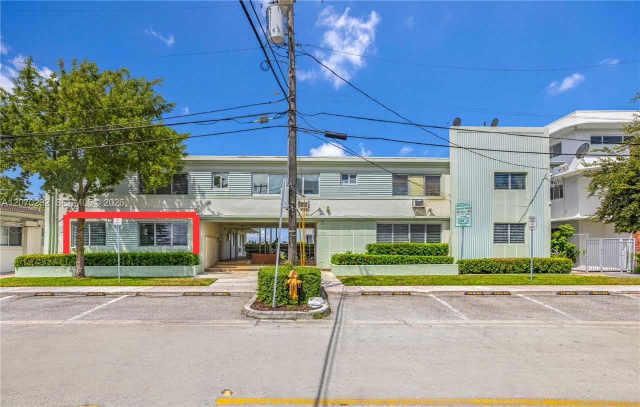 2250 Bay Dr, Unit 7, Miami Beach, FL 33141 Photo