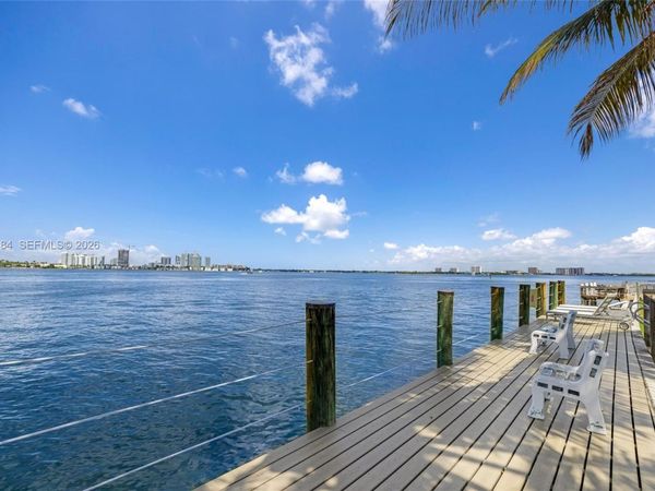 2250 Bay Dr , Unit 7, Miami Beach, FL 33141