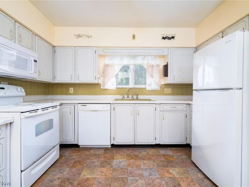 2081 Eve Drive, Steubenville, OH 43952 Photo 10