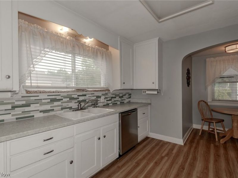 38247 Ridge Road, Willoughby, OH 44094 Photo 13
