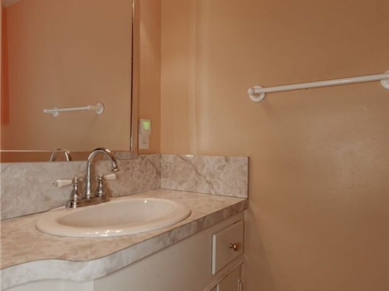 38247 Ridge Road, Willoughby, OH 44094 Photo 20