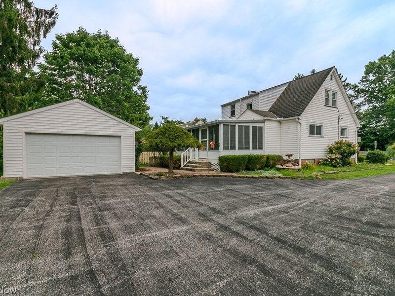 38247 Ridge Road, Willoughby, OH 44094 Photo 4
