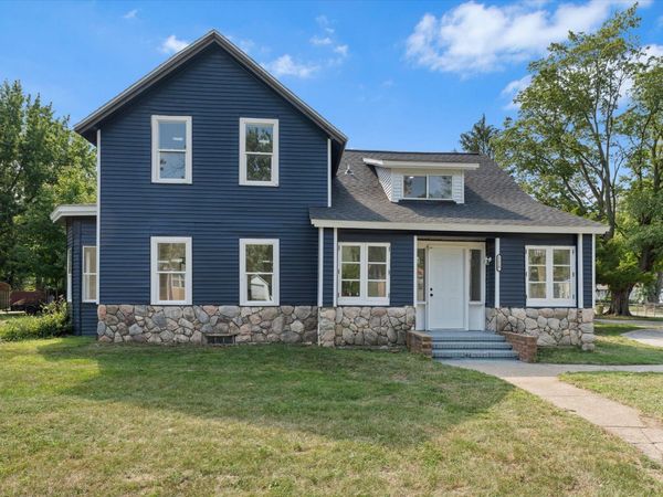 1118 Colfax Avenue, Benton Harbor, MI 49022