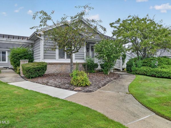 2363 Mckivett Drive, Toledo, OH 43615