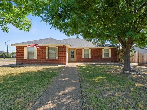 10805 Snow Pea Drive , Waco, TX 76708