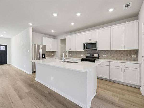 2129 Longchamp Lane, Seagoville, TX 75159