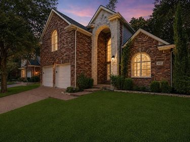 9028 Clearhurst Drive, Dallas, TX 75238
