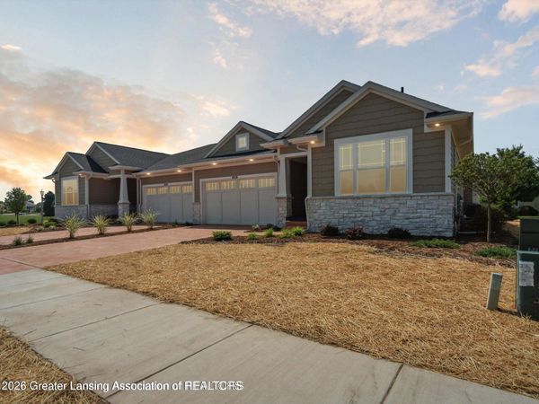 629 Aquila Drive, East Lansing, MI 48823