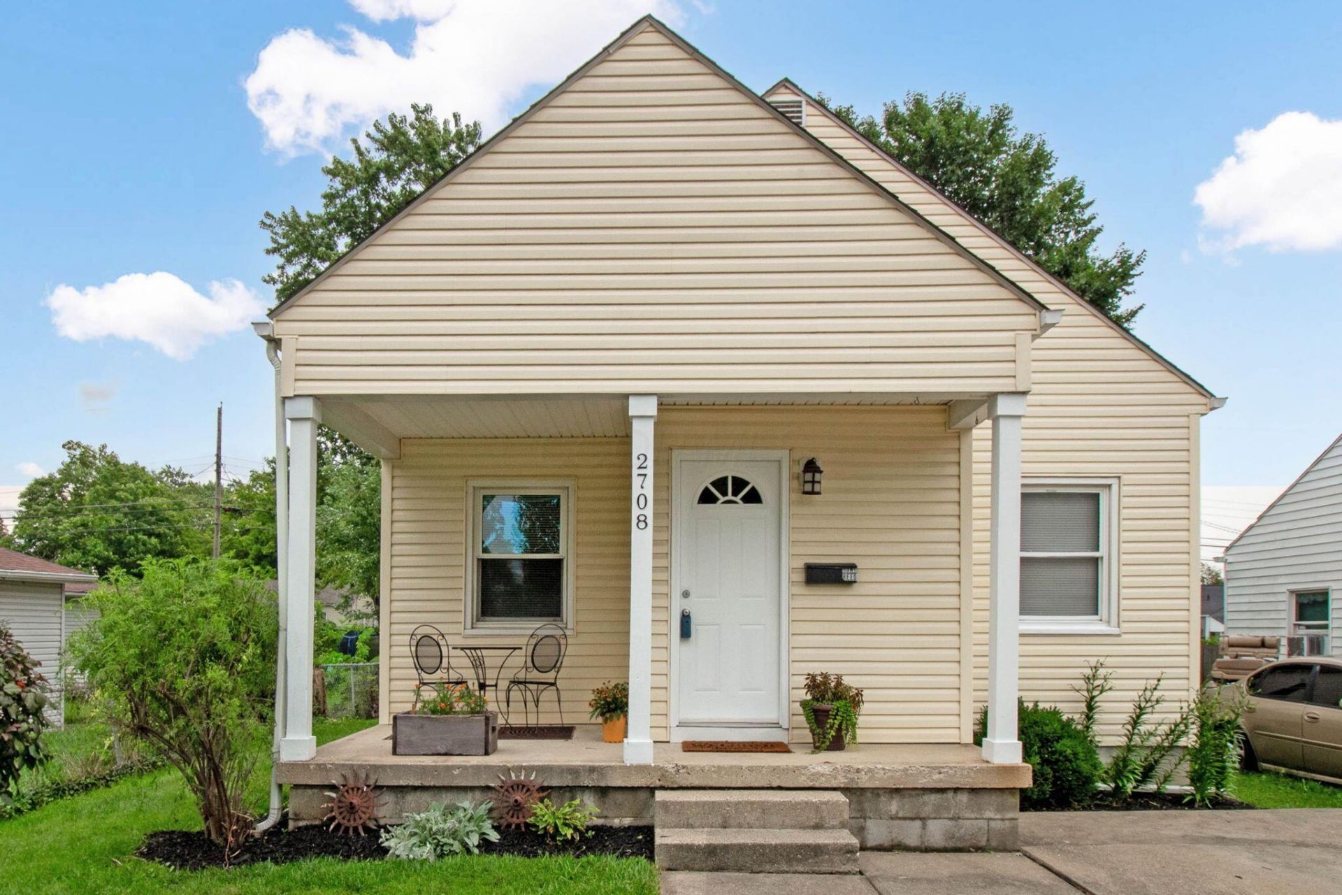 2708 N Hiawatha Street, Columbus, OH 43211 Main Photo