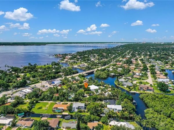 920 Altadena DR, FORT MYERS, FL 33919