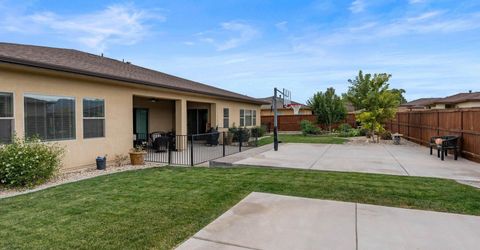 694 Raptor Way, Fernley, NV 89408 Photo