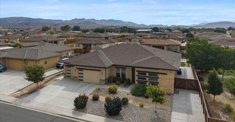 694 Raptor Way, Fernley, NV 89408 Photo