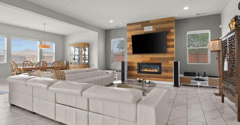 694 Raptor Way, Fernley, NV 89408 Photo