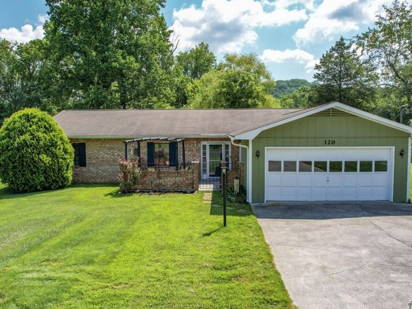 120 Brook Drive NW, Cleveland, TN 37312
