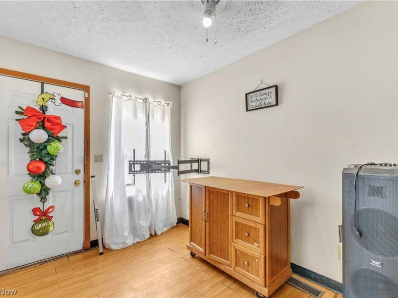 1396 E 124 Street, Cleveland, OH 44106 Photo 13