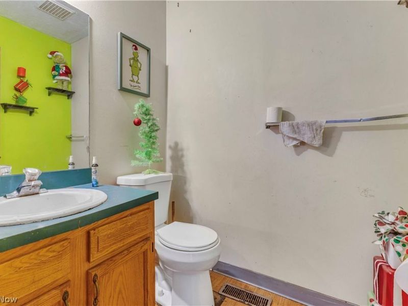 1396 E 124 Street, Cleveland, OH 44106 Photo 27