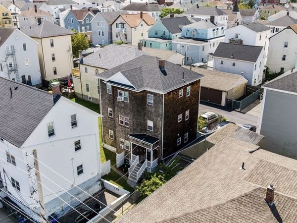 231 County St, Fall River, MA 02723