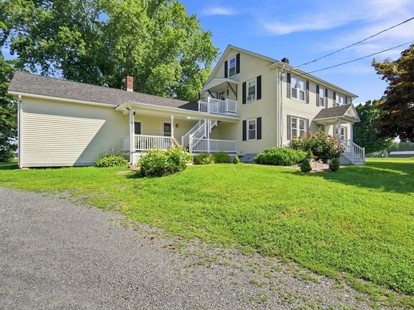 98 Stockbridge Rd, Hadley, MA 01002