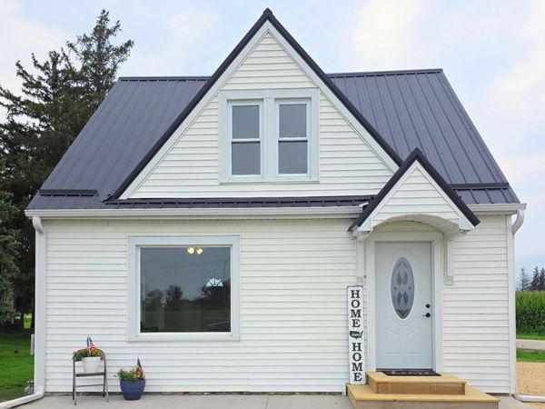 17765 E Main Street , Langworthy, IA 52252