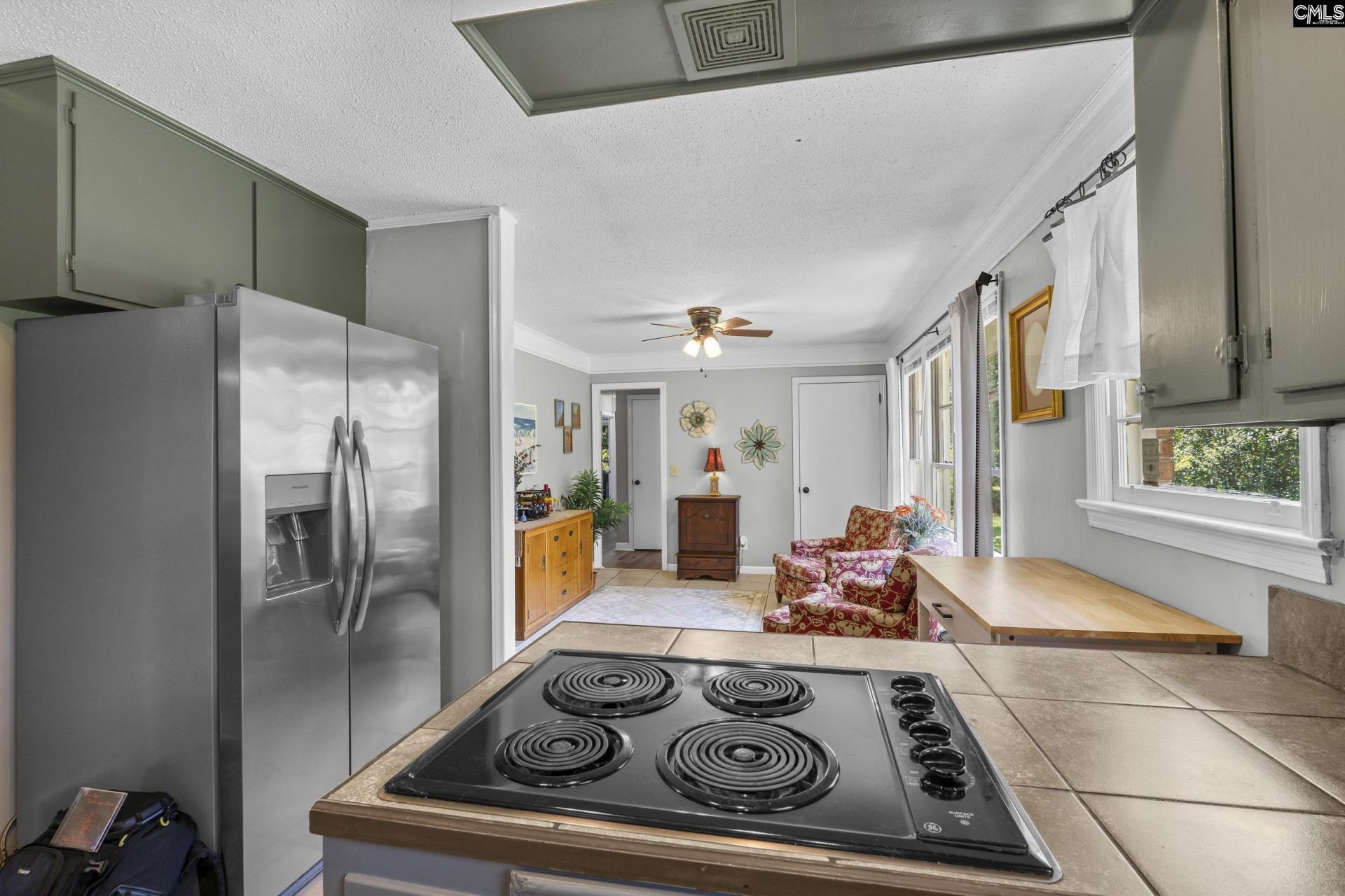 1623 Sandra Drive  Photo 12