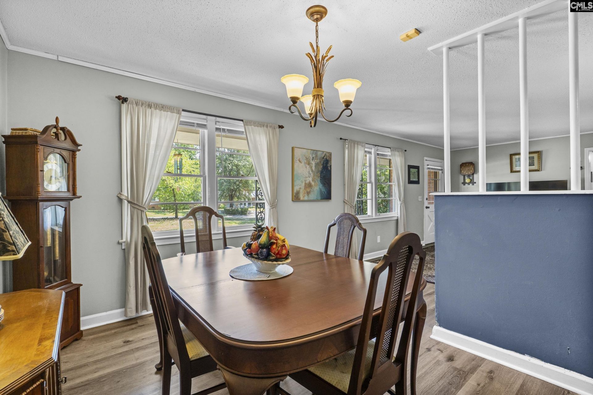 1623 Sandra Drive  Photo 9