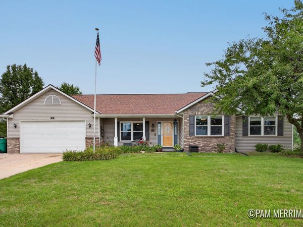 95 Windflower Street NE, Comstock Park, MI 49321