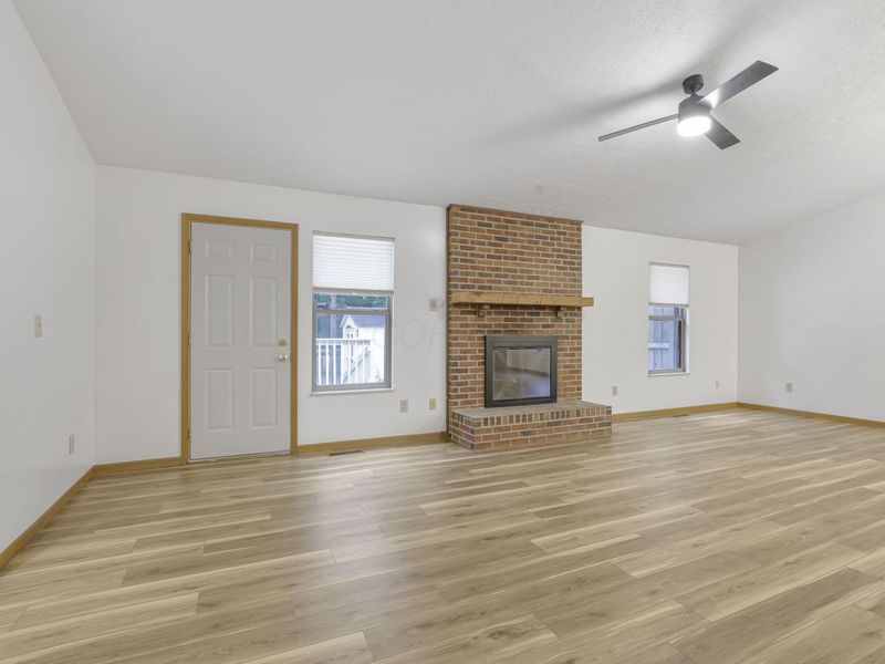 380 Wild Stallion Drive, Galloway, OH 43119 Photo 3