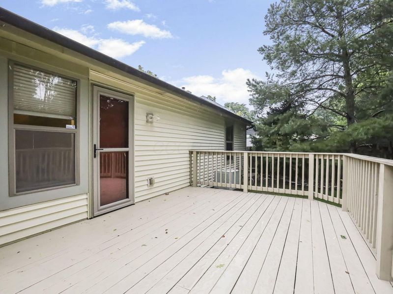 380 Wild Stallion Drive, Galloway, OH 43119 Photo 38
