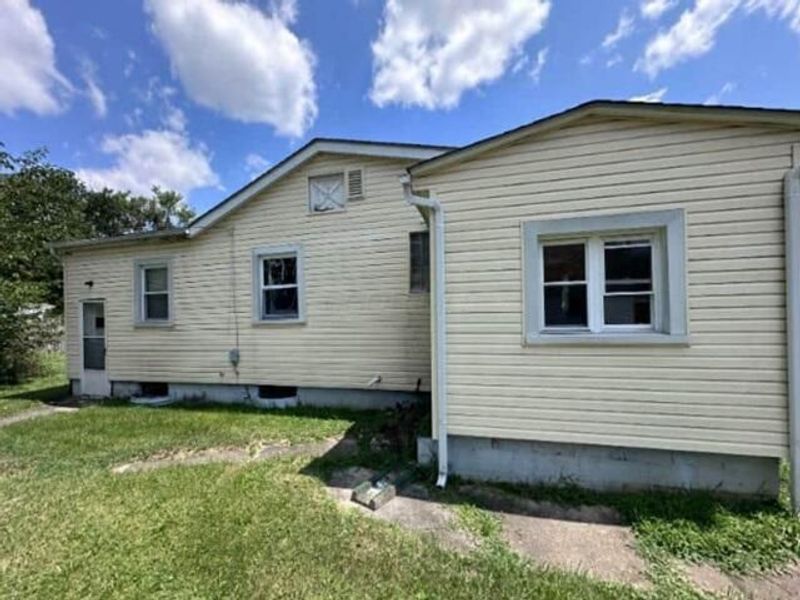 667 Erickson Avenue, Columbus, OH 43213 Photo 2