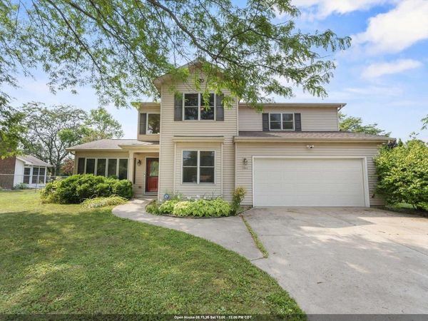 1325 S WESTHAVEN DRIVE, Oshkosh, WI 54904