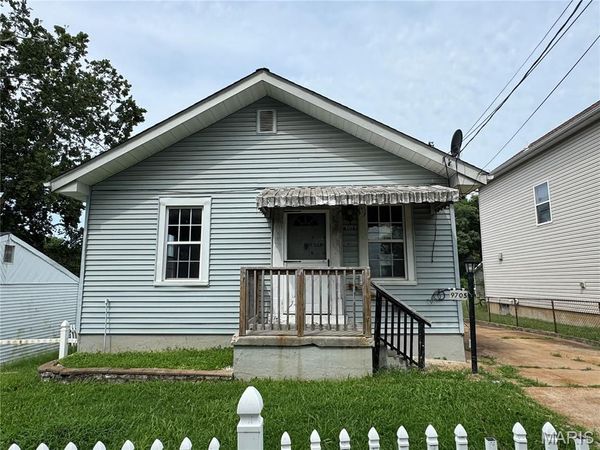 9705 Perrin Avenue , Unincorporated, MO 63125