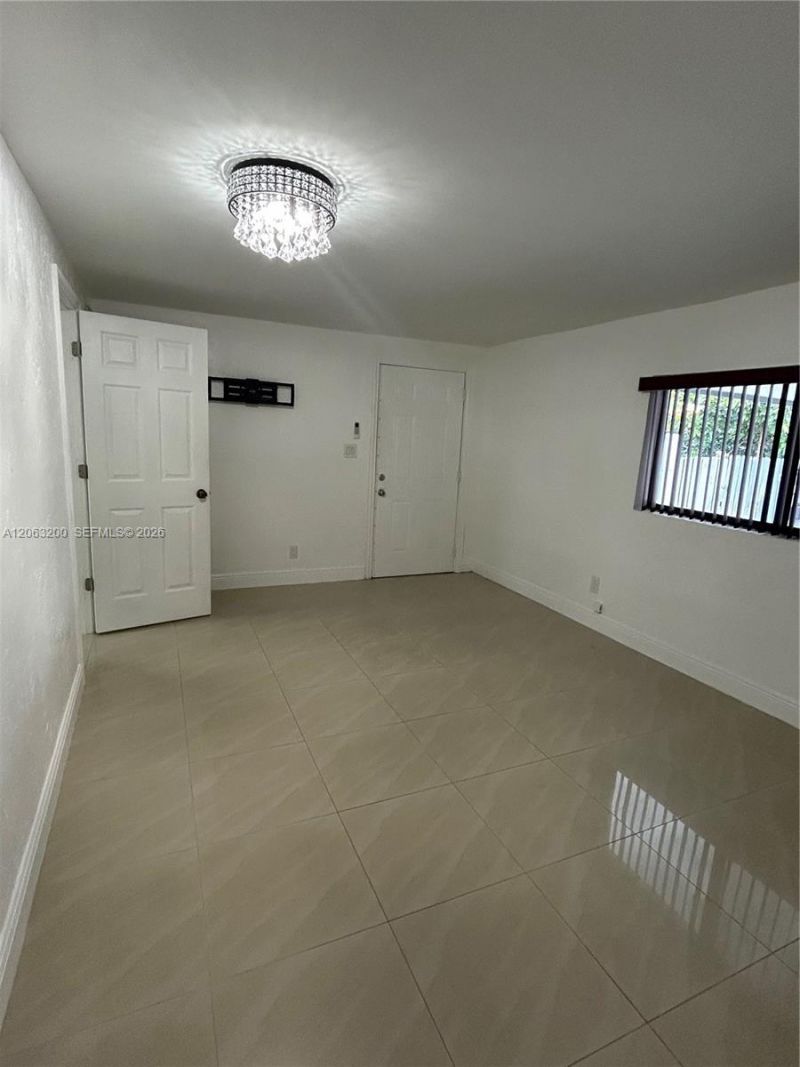3760 NW 197th St , Unit 2, Miami Gardens, FL 33055 Photo