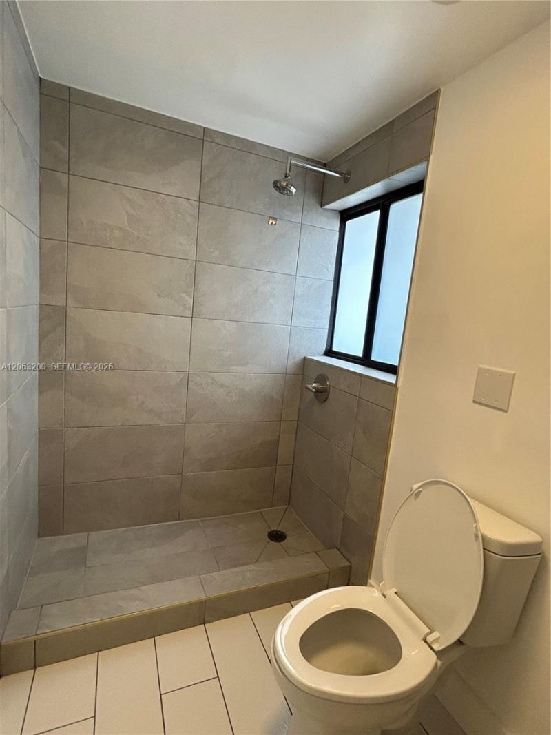 3760 NW 197th St , Unit 2, Miami Gardens, FL 33055 Photo