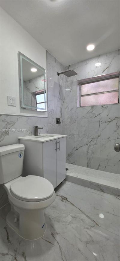 21 NW 32nd Ct , Miami, FL 33125 Photo