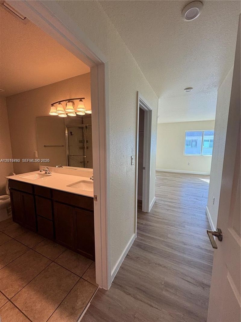 1021 NW 5th St, Florida City, FL 33034 Photo