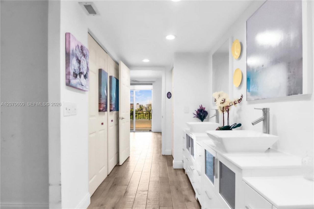 2880 NE 14th St Cswy, Unit 311, Pompano Beach, FL 33062 Photo