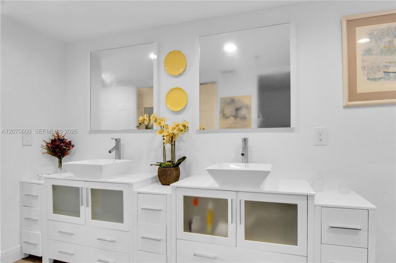 2880 NE 14th St Cswy, Unit 311, Pompano Beach, FL 33062 Photo